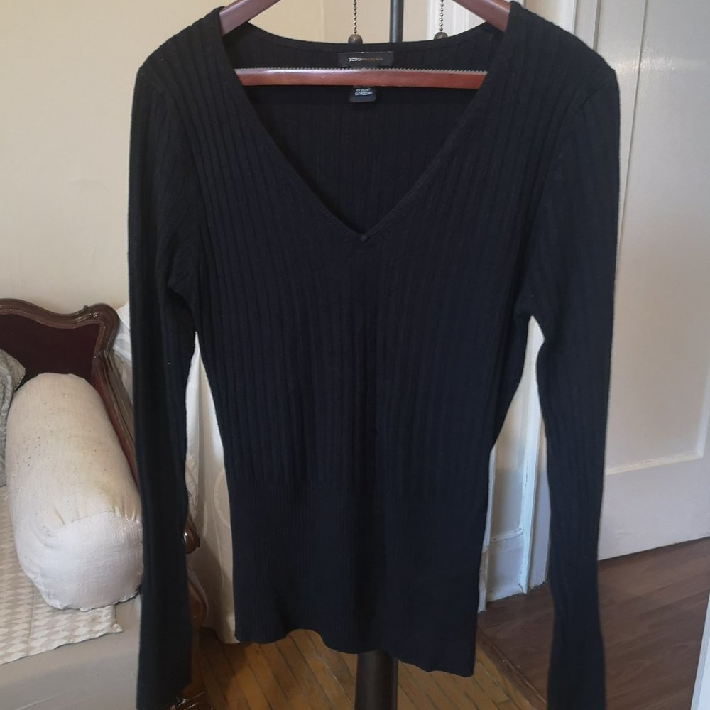 2/$40 BCBGMaxAzria black long sleeve v-neck sweater